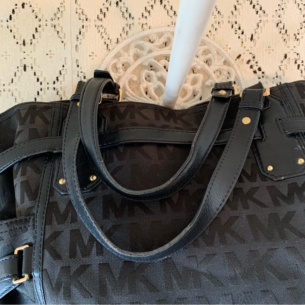 πSALEπ Michael Kors Gansevoort Tote Bag - Picture 16 of 16